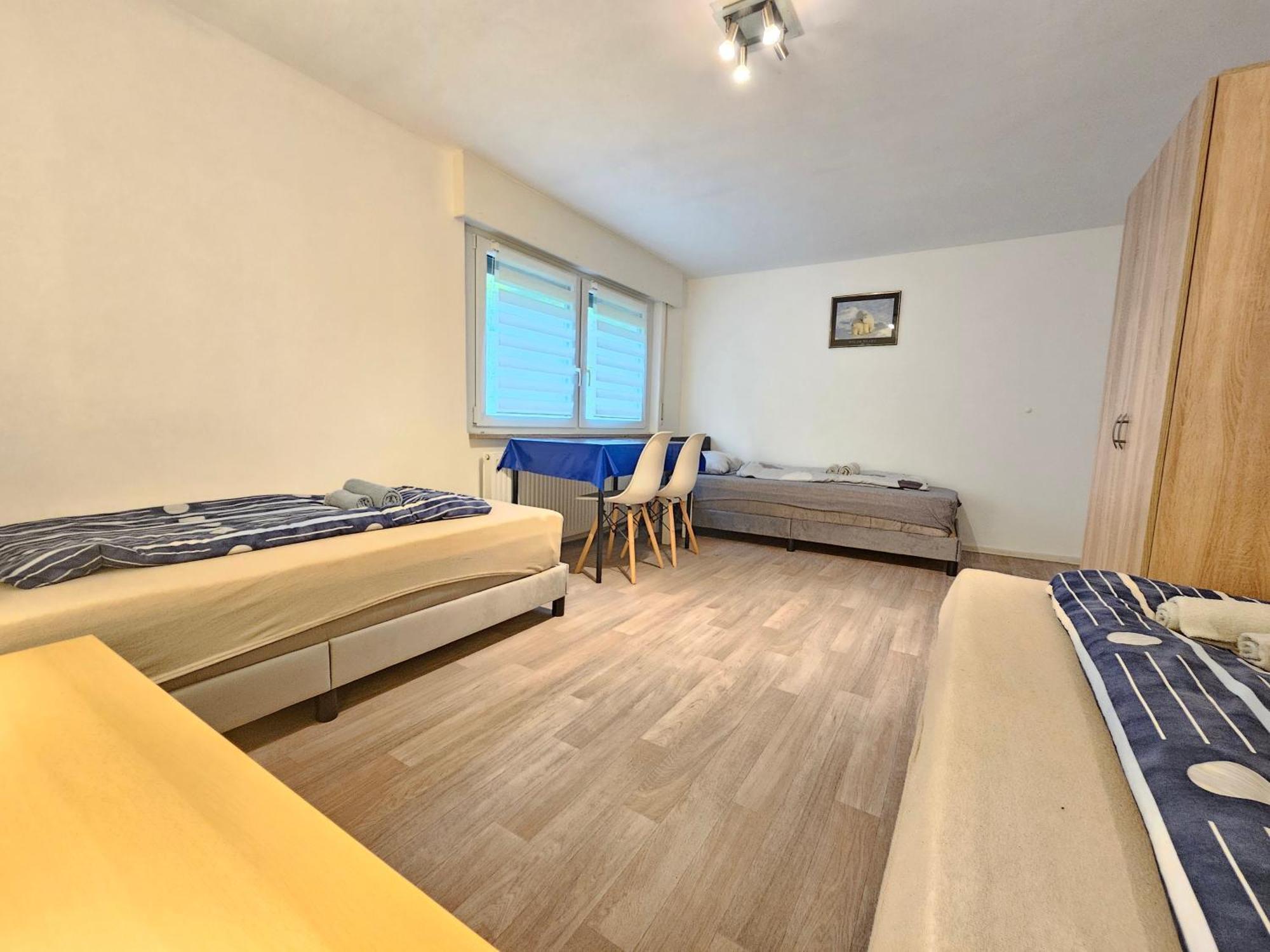 Wohnreich Mitte -2a- 3er Wg Homestay Blaustein